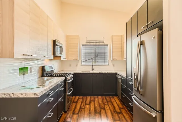 $1,740 | 2152 Quartz Cliff Street, Unit 204, Las Vegas, NV 89117