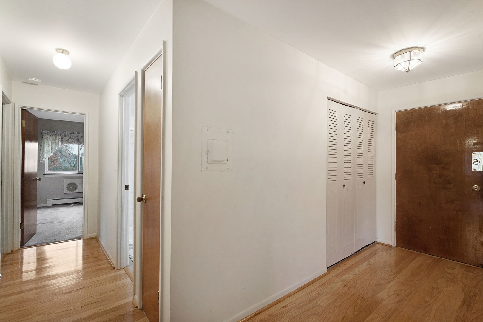 1321 South Finley Road, Unit 312 Lombard, IL 60148 - Photo 3 of 23 Gallery Image 3