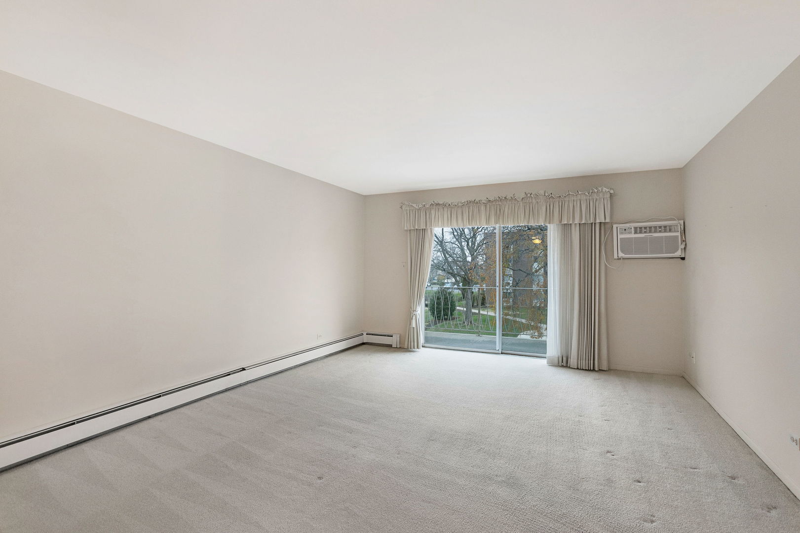 1321 South Finley Road, Unit 312 Lombard, IL 60148 - Photo 5 of 23 Gallery Image 5