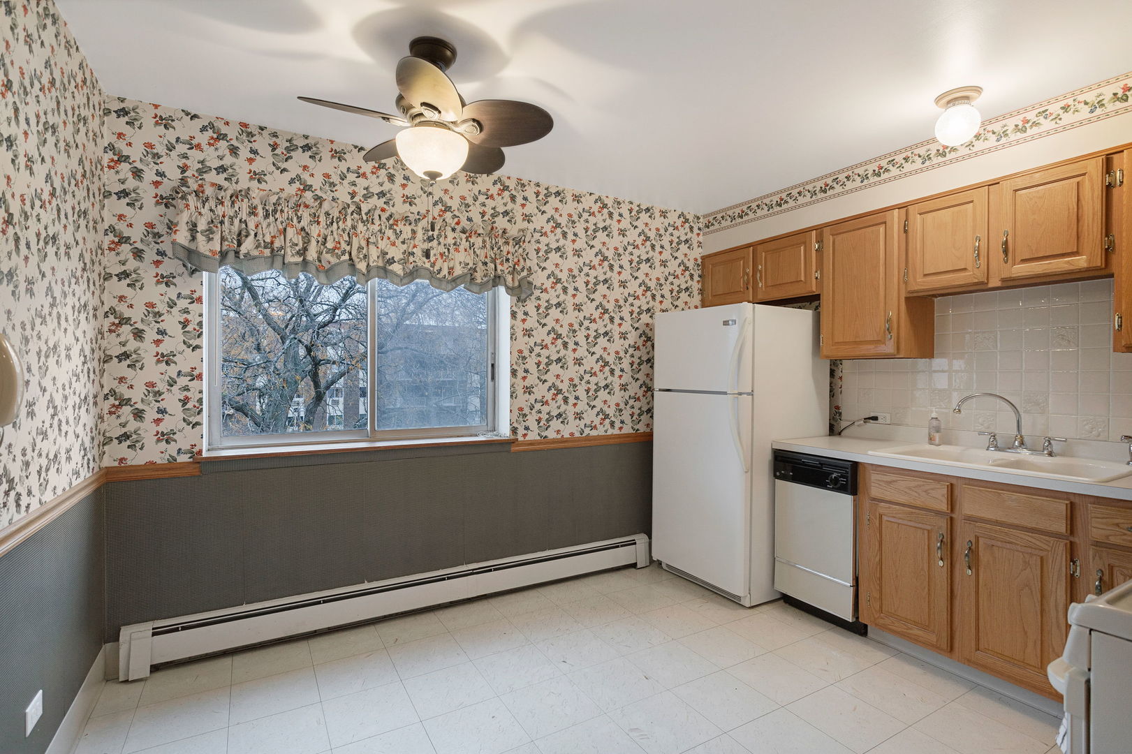 1321 South Finley Road, Unit 312 Lombard, IL 60148 - Photo 9 of 23 Gallery Image 9