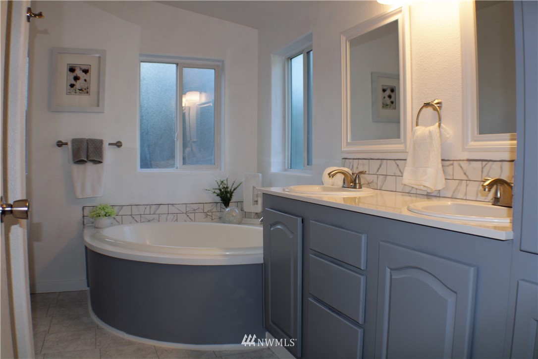 3112 Harris Road Southeast Port Orchard, WA 98366 - Photo 21 of 38 Gallery Image 21