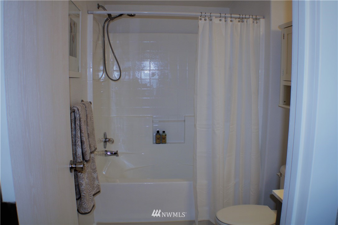 3112 Harris Road Southeast Port Orchard, WA 98366 - Photo 28 of 38 Gallery Image 28