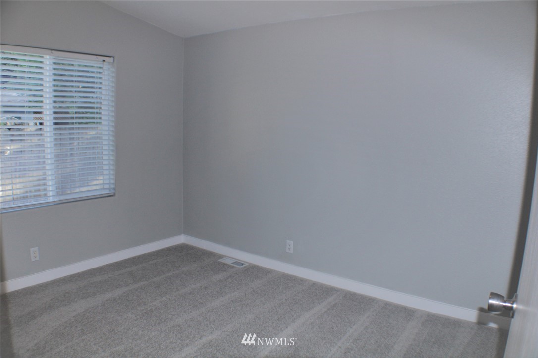 3112 Harris Road Southeast Port Orchard, WA 98366 - Photo 31 of 38 Gallery Image 31