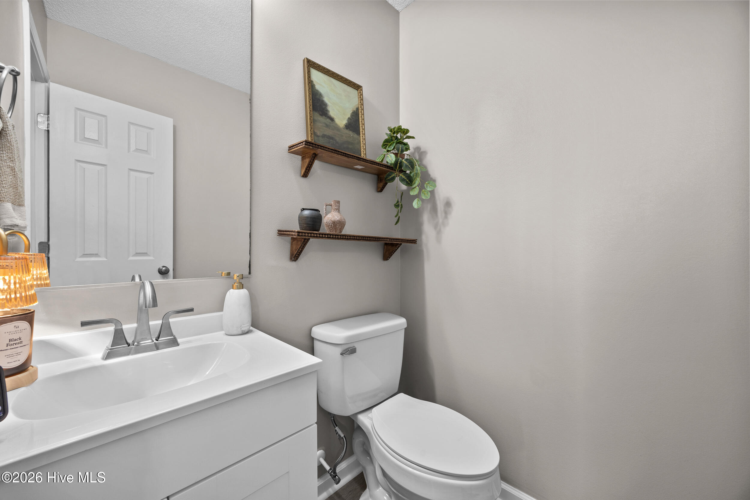 162 King Road Jacksonville, NC 28540 - Photo 10 of 40 18_bathroom