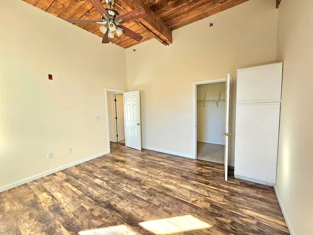 $2,000 | 156 Front Street, Unit 102, Exeter, NH 03833