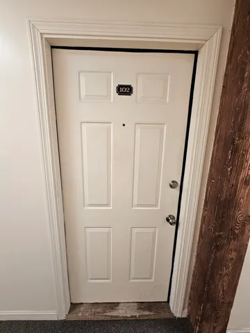 $2,000 | 156 Front Street, Unit 102, Exeter, NH 03833