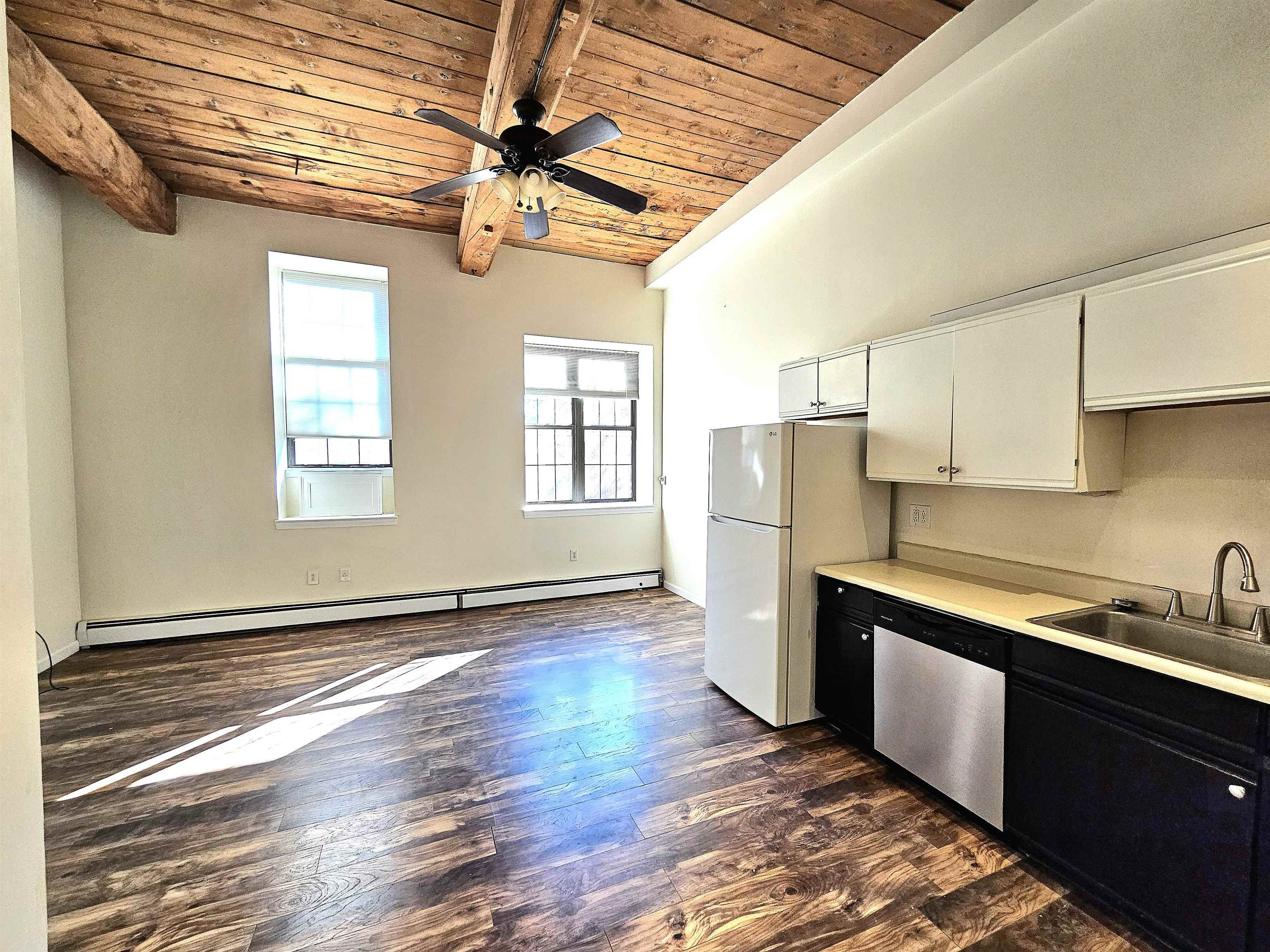 156 Front Street, Unit 102 Exeter, NH 03833 - Photo 6 of 12