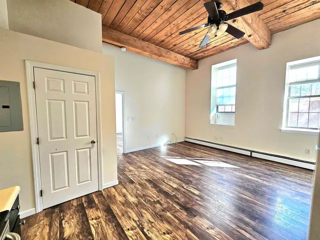 $2,000 | 156 Front Street, Unit 102, Exeter, NH 03833