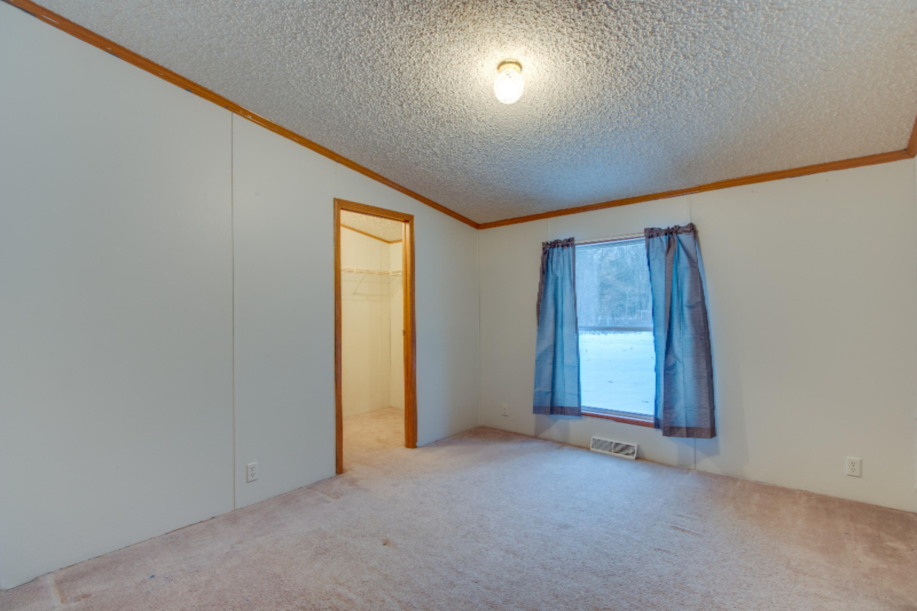 284 Raaps Way Muskegon, MI 49442 - Photo 30 of 48 284 Raaps Way (39 of 11)