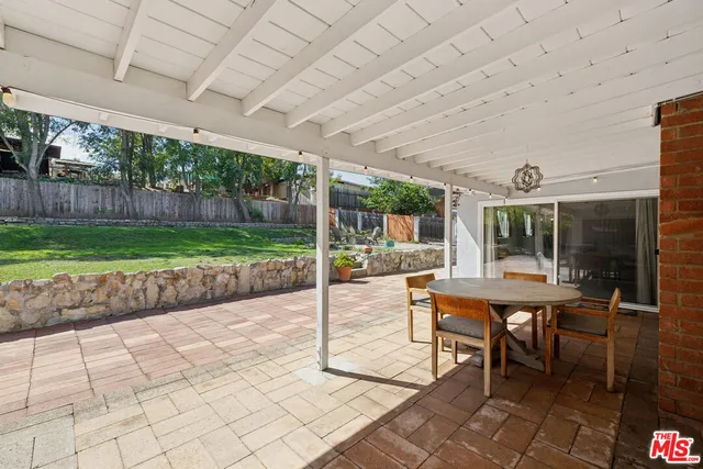 $970,000 | 970 Calle Nogal, Thousand Oaks, CA 91360