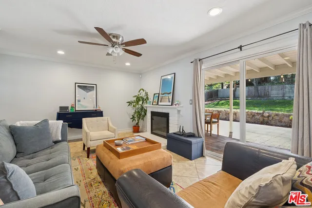 $970,000 | 970 Calle Nogal, Thousand Oaks, CA 91360