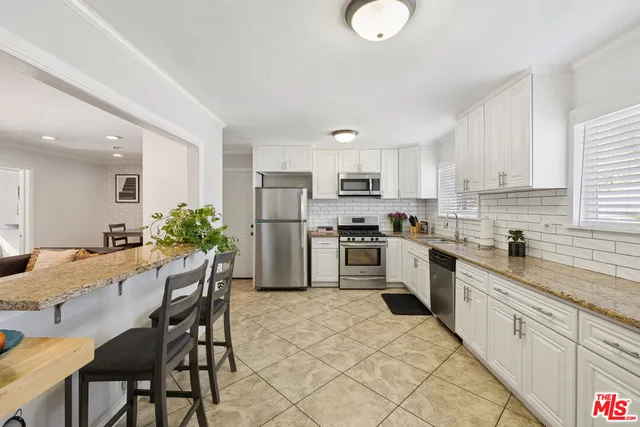 $970,000 | 970 Calle Nogal, Thousand Oaks, CA 91360