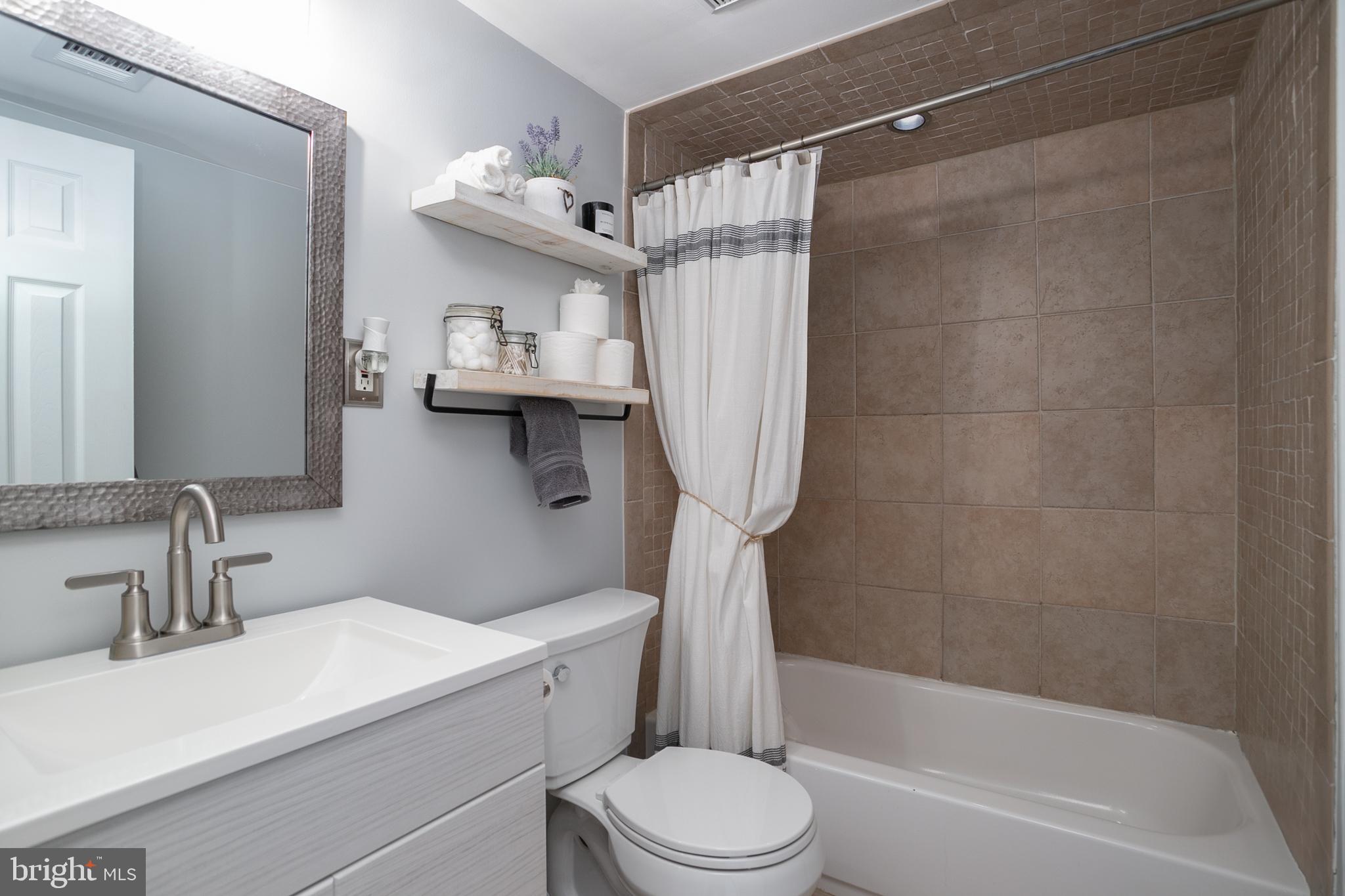 7 East Stokes Road Willingboro, NJ 08046 - Photo 20 of 29 Gallery Image 20