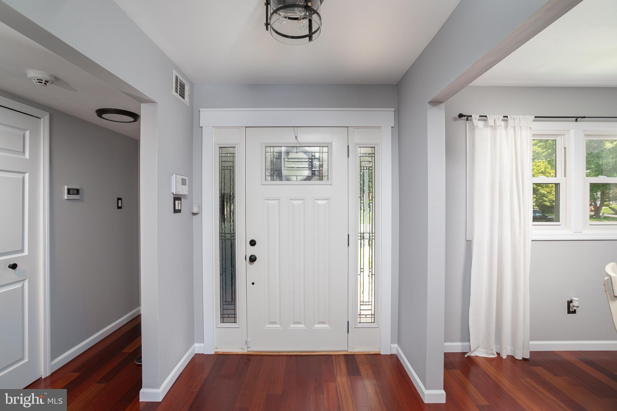 7 East Stokes Road Willingboro, NJ 08046 - Photo 4 of 29 Gallery Image 4