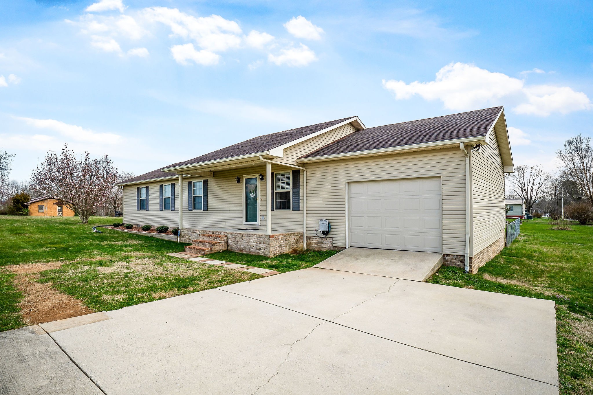 1656 Parker Road Sparta, TN 38583 - Photo 1 of 32 a view of house with a yard