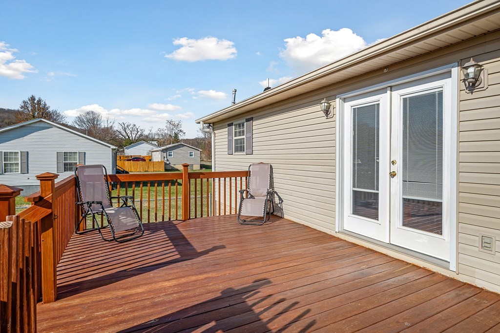1656 Parker Road Sparta, TN 38583 - Photo 30 of 32 a view of a house with wooden deck