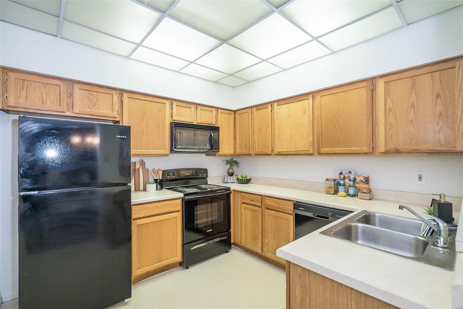 1079 North Spoede Road St. Louis, MO 63146 - Photo 12 of 32 Gallery Image 12