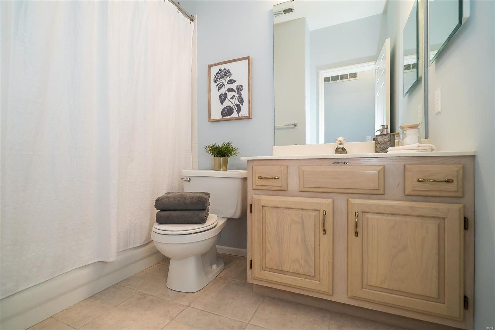 1079 North Spoede Road St. Louis, MO 63146 - Photo 20 of 32 Gallery Image 20