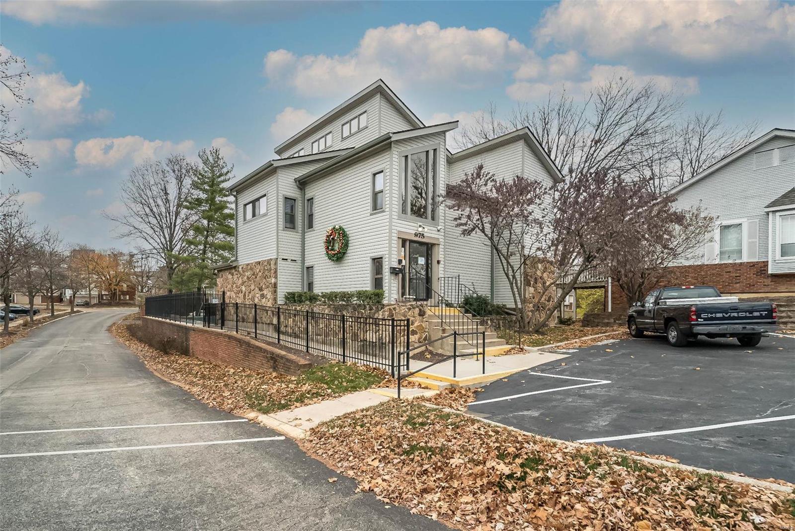 1079 North Spoede Road St. Louis, MO 63146 - Photo 22 of 32 Gallery Image 22