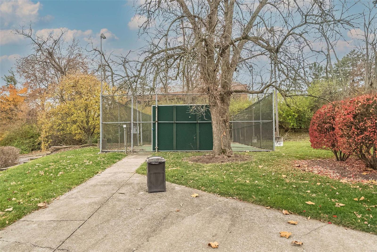 1079 North Spoede Road St. Louis, MO 63146 - Photo 30 of 32 Gallery Image 30