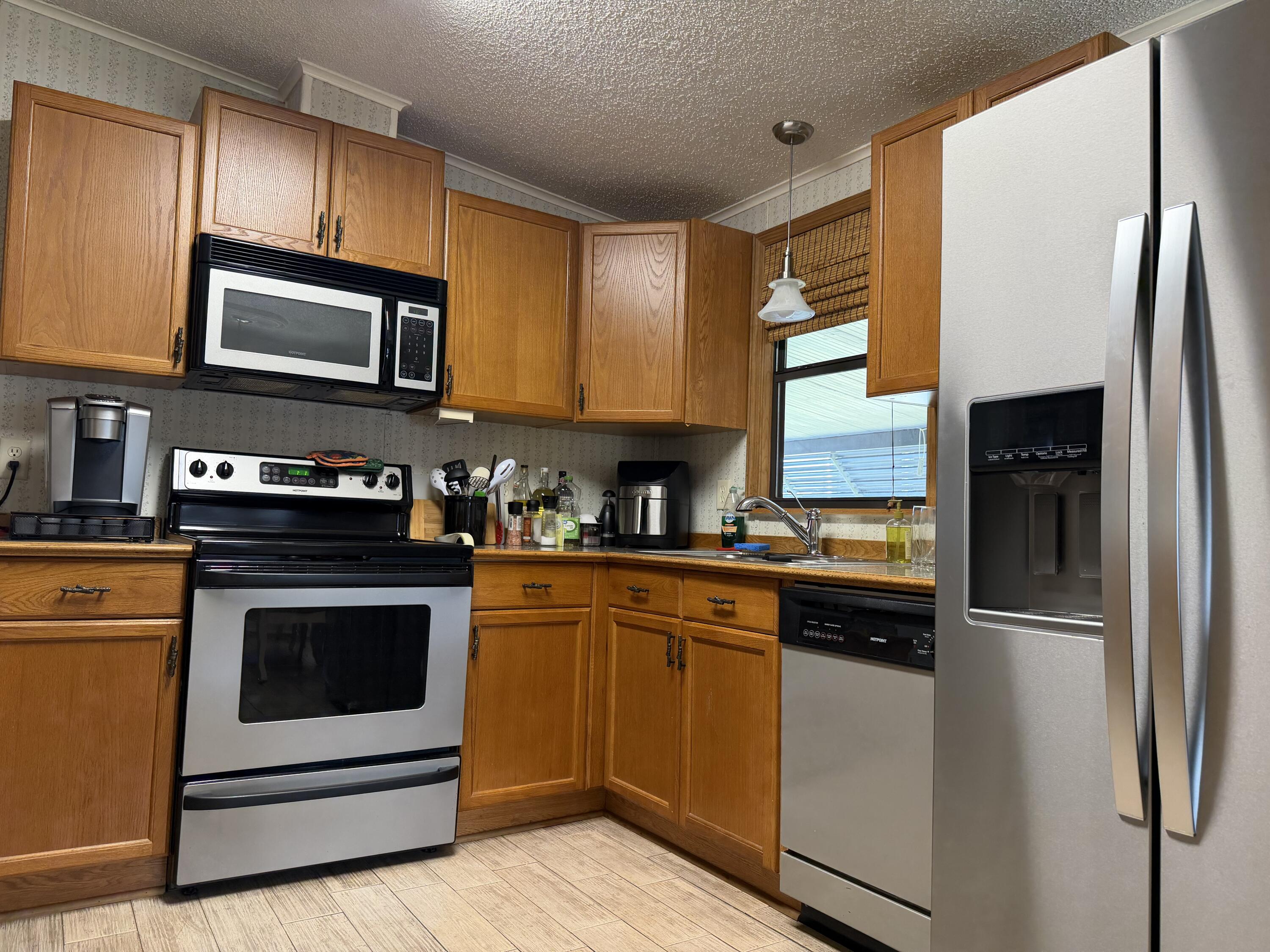 13975 Clavell Avenue Fort Pierce, FL 34951 - Photo 7 of 25 IMG_6872