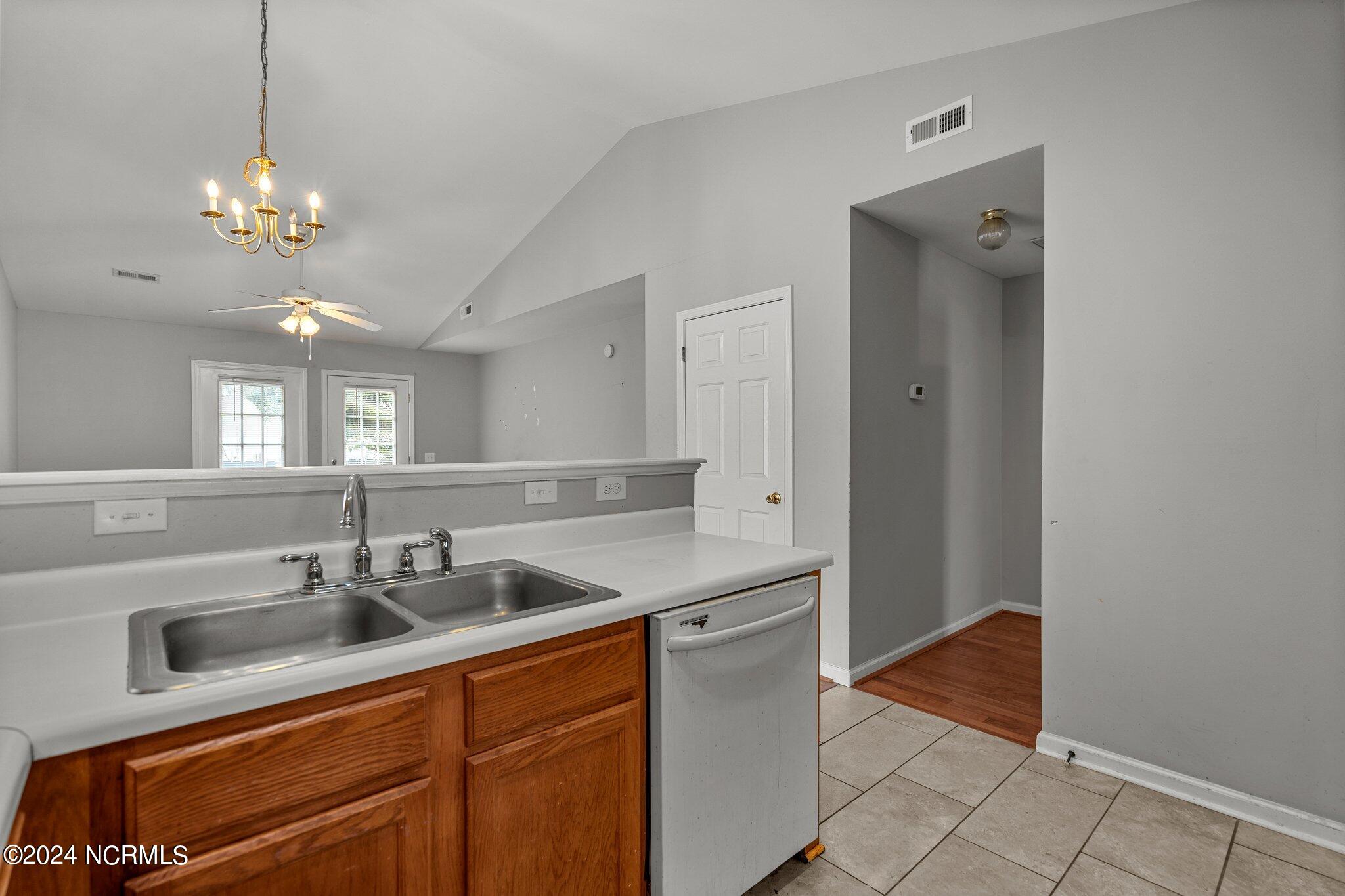 337 St Rosea Road Wilmington, NC 28405 - Photo 14 of 31 9-web-or-mls-DSC02269