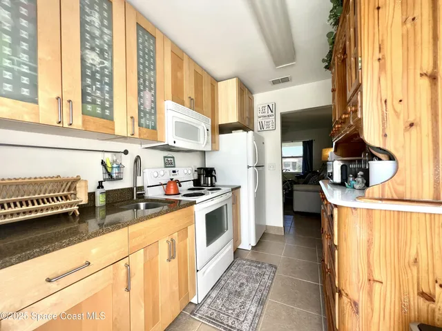 $239,900 | 710 Flamingo Drive, Unit B, Ormond Beach, FL 32176