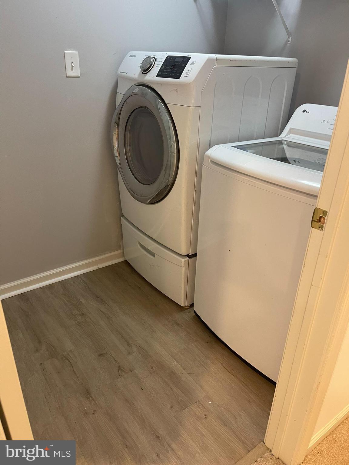 310 Norwalk Way Middletown, DE 19709 - Photo 27 of 37 a utility room with dryer and washer