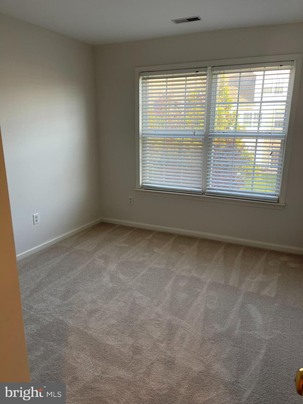310 Norwalk Way Middletown, DE 19709 - Photo 31 of 37 an empty room with a window