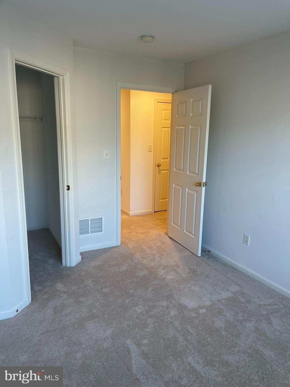 310 Norwalk Way Middletown, DE 19709 - Photo 36 of 37 an empty room with windows