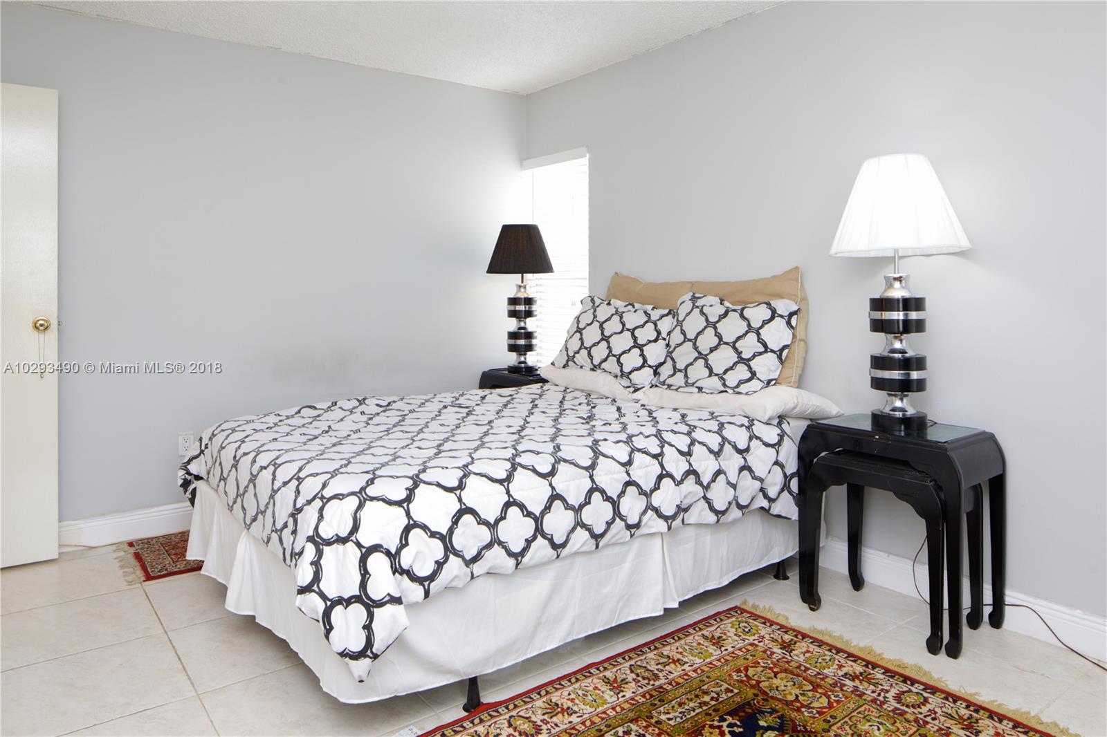 1300 Alton Road, Unit 2D Miami Beach, FL 33139 - Photo 7 of 13 Gallery Image 7