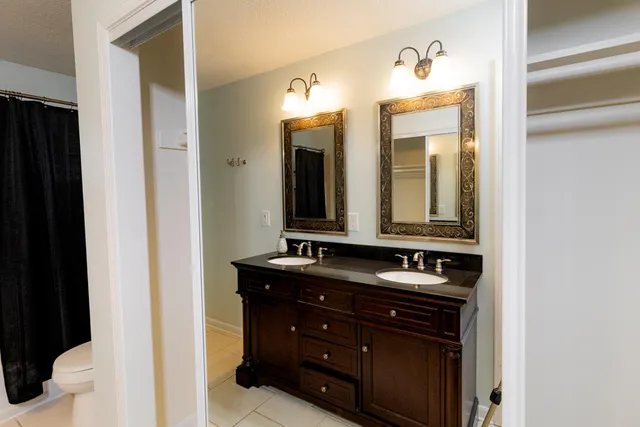 $2,200 | 206 Parkwood Circle, Niceville, FL 32578