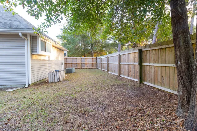 $2,200 | 206 Parkwood Circle, Niceville, FL 32578