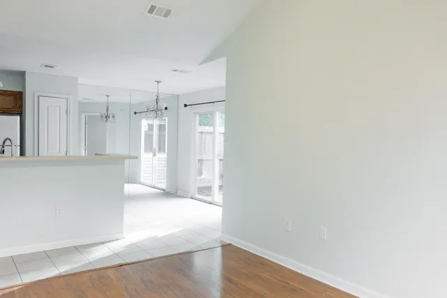 $2,200 | 206 Parkwood Circle, Niceville, FL 32578