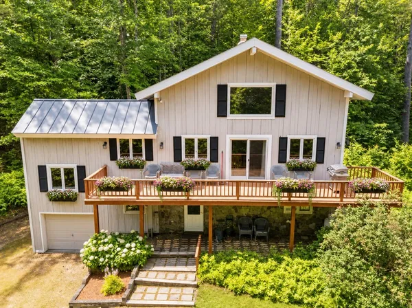 $539,000 | 196 Powder Mill Road, Londonderry, VT 05148