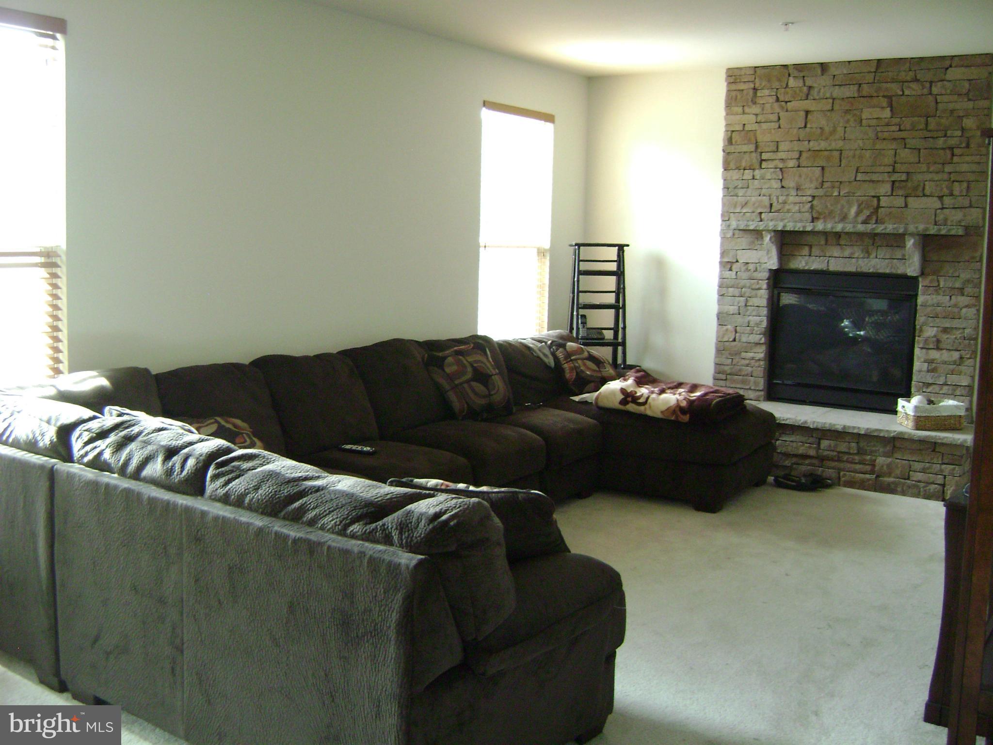 2911 St Marys View Road Accokeek, MD 20607 - Photo 6 of 22 Family Room