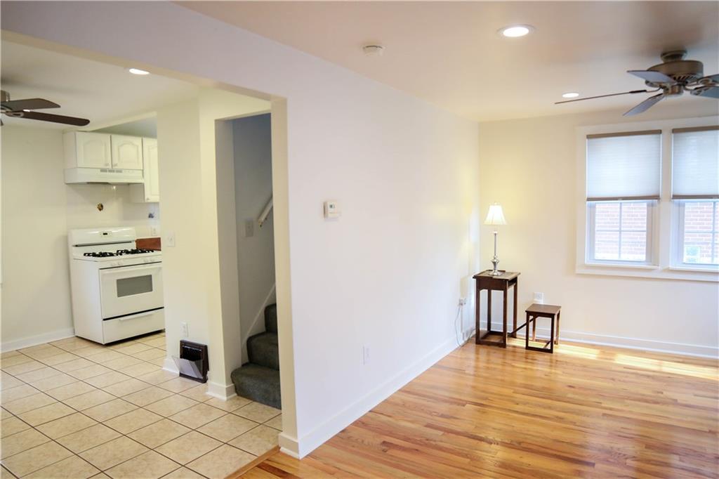 4417 West Run Road Munhall, PA 15120 - Photo 5 of 22 Gallery Image 5