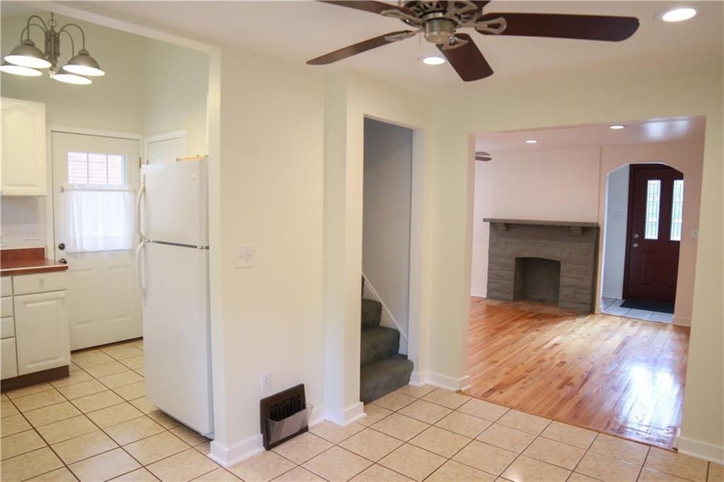 4417 West Run Road Munhall, PA 15120 - Photo 6 of 22 Gallery Image 6