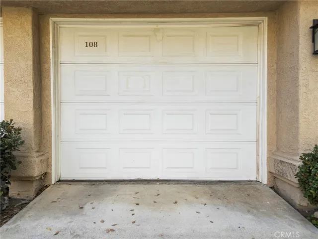 $465,000 | 23930 Arroyo Park Drive, Valencia, CA 91355