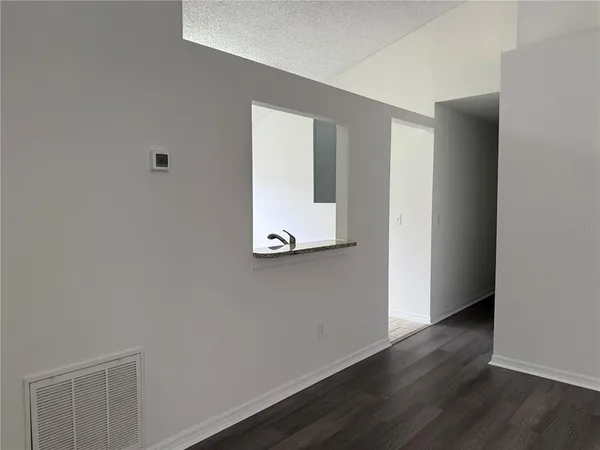 $1,950 | 4989 Vista Lago Drive, Orlando, FL 32811