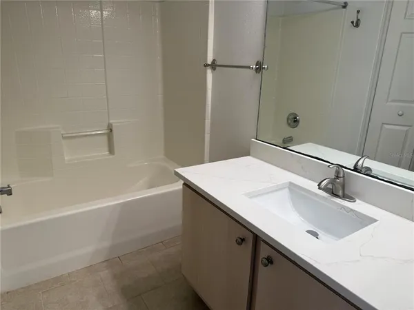 $1,950 | 4989 Vista Lago Drive, Orlando, FL 32811