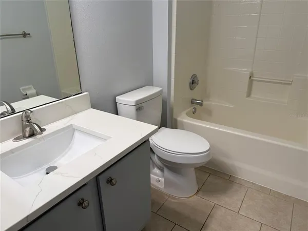 $1,950 | 4989 Vista Lago Drive, Orlando, FL 32811