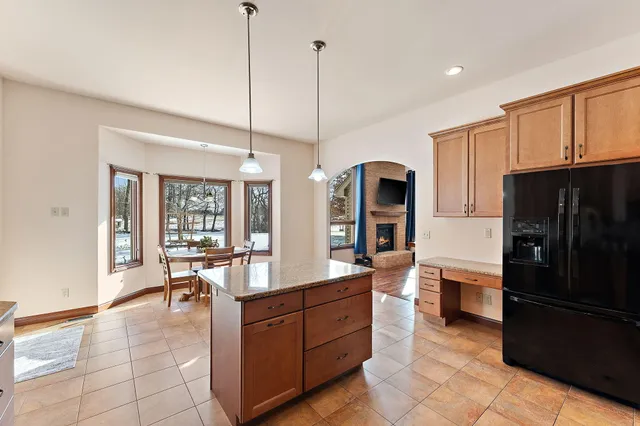 $679,000 | 2651 Woodbine Drive, Valparaiso, IN 46383