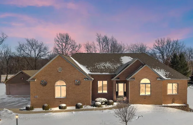 $679,000 | 2651 Woodbine Drive, Valparaiso, IN 46383