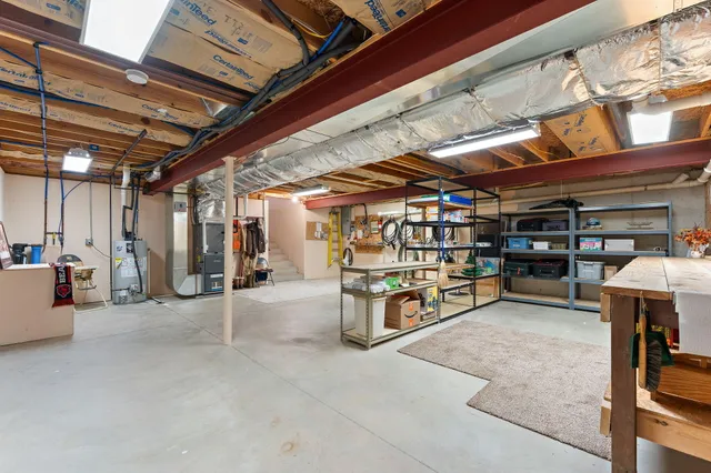 $679,000 | 2651 Woodbine Drive, Valparaiso, IN 46383