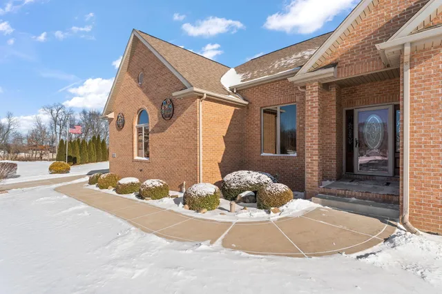 $679,000 | 2651 Woodbine Drive, Valparaiso, IN 46383