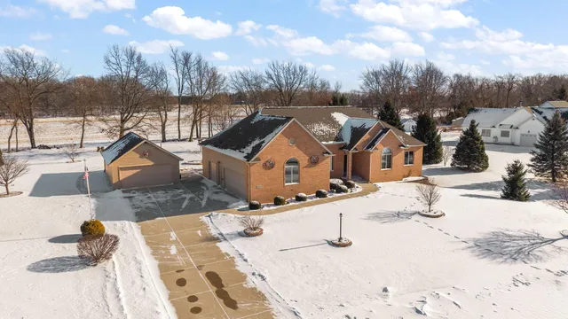 $679,000 | 2651 Woodbine Drive, Valparaiso, IN 46383
