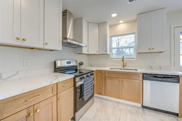 $374,900 | 4117 Pinon Drive, Houston, TX 77092