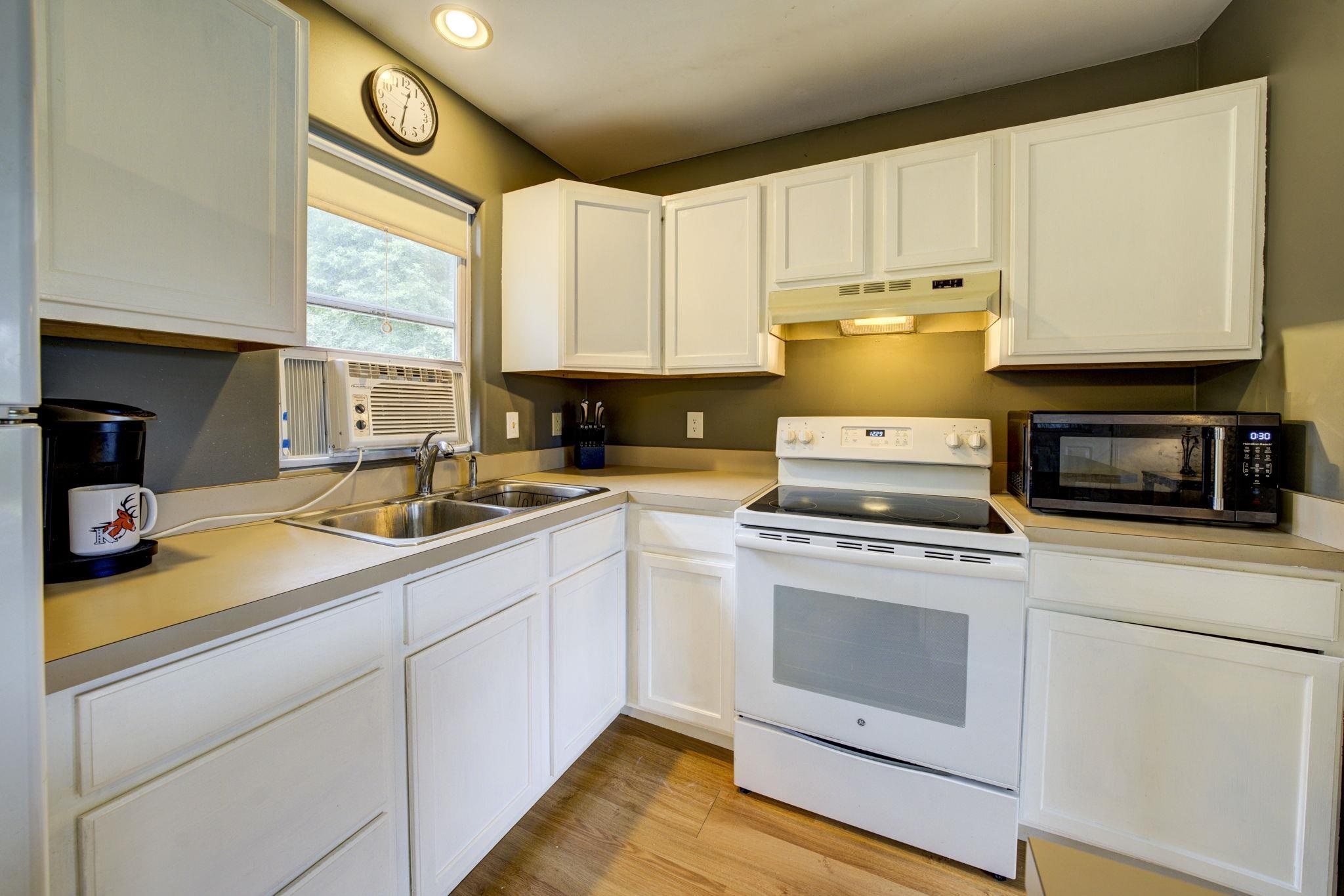 3220 Bowerman Road Kingsley, MI 49649 - Photo 9 of 53 1937998-f410824b-7f61-49a5-bf95-f55d34f942d7.JPG