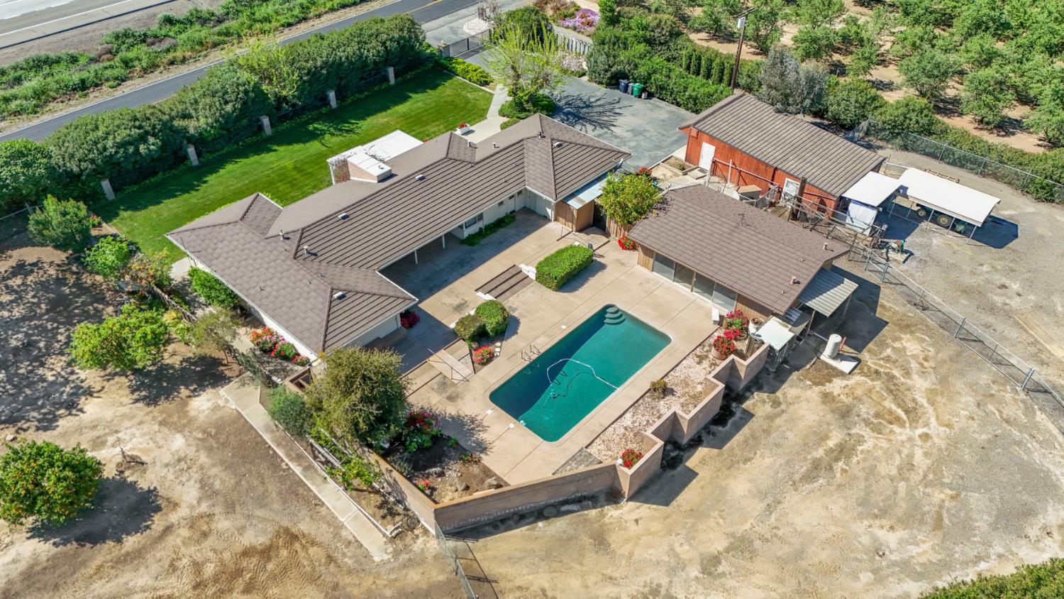 2465 Vernalis Road Tracy, CA 95304 - Photo 54 of 55 an aerial view of a house with a garden